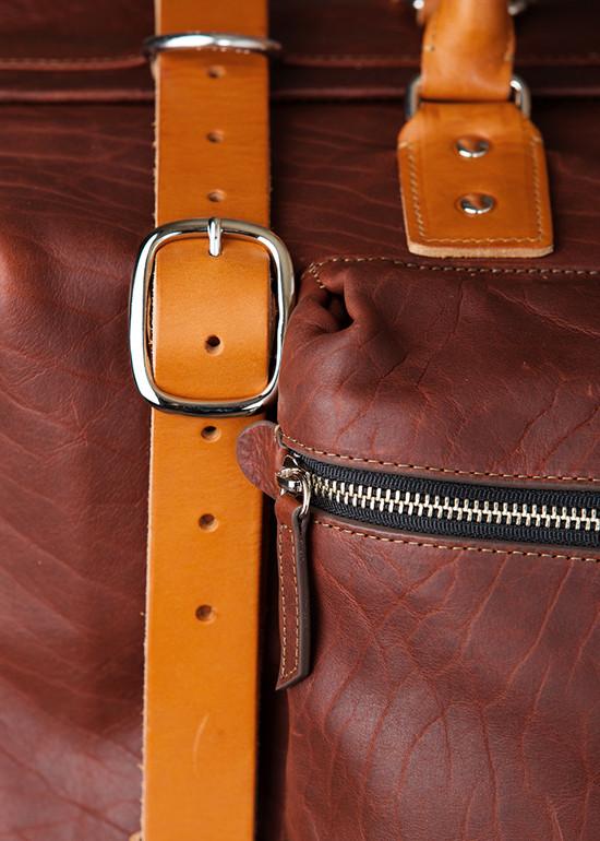 e Roamographer | An American Bison Leather Camera Bag