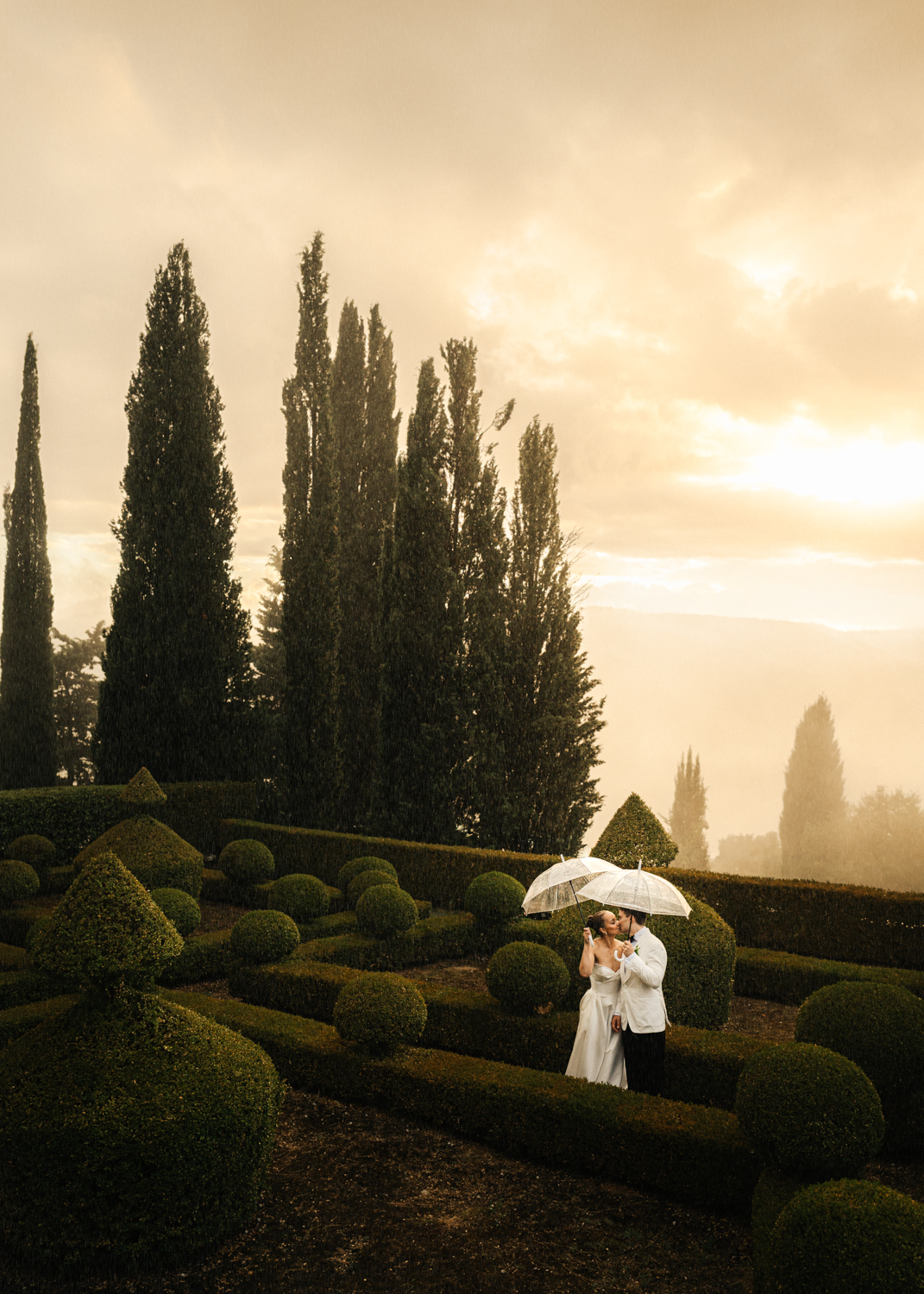 Best Couple Portrait winner at the 2025 Way Up North Awards, photographed by Pyry Pekka Kantonen, Finland